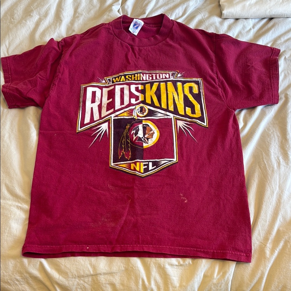 Vintage Men’s Washington Redskins T-Shirt - Red
